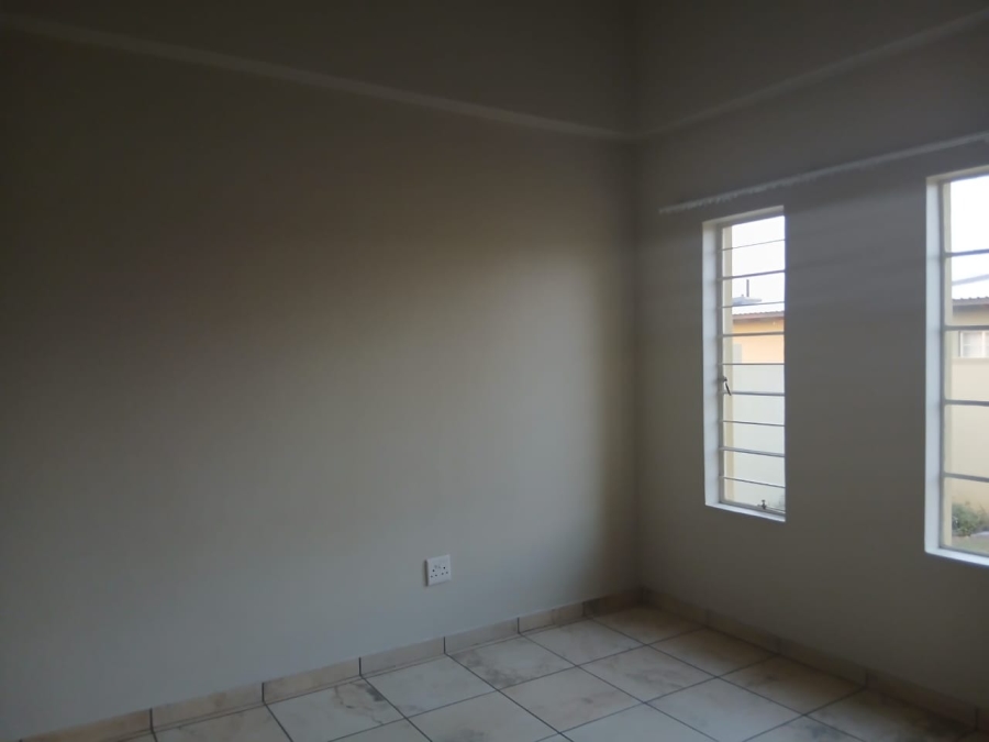 To Let 3 Bedroom Property for Rent in Waterval East North West
